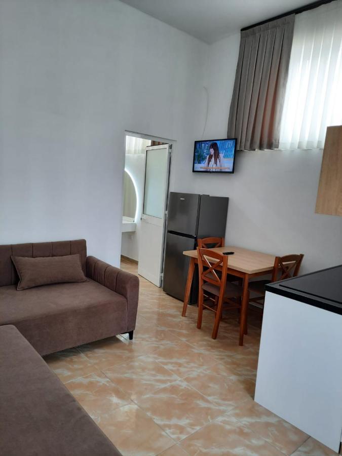 Vila Pushimi Regis Velipoje Exterior photo